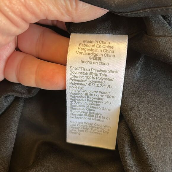 J. Crew Black and White Patterned short sleeve blouse Size S EUC - Picture 8 of 8